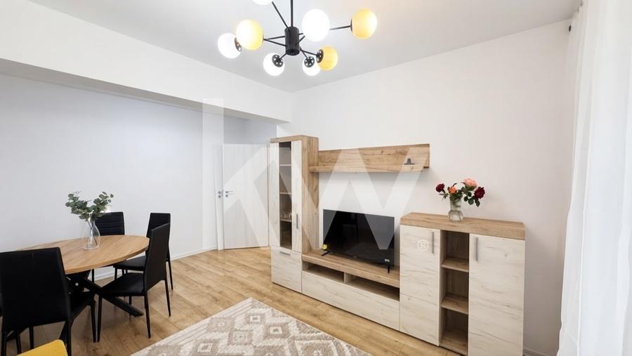 Apartament cu 2 camere decomandat în Tractorul