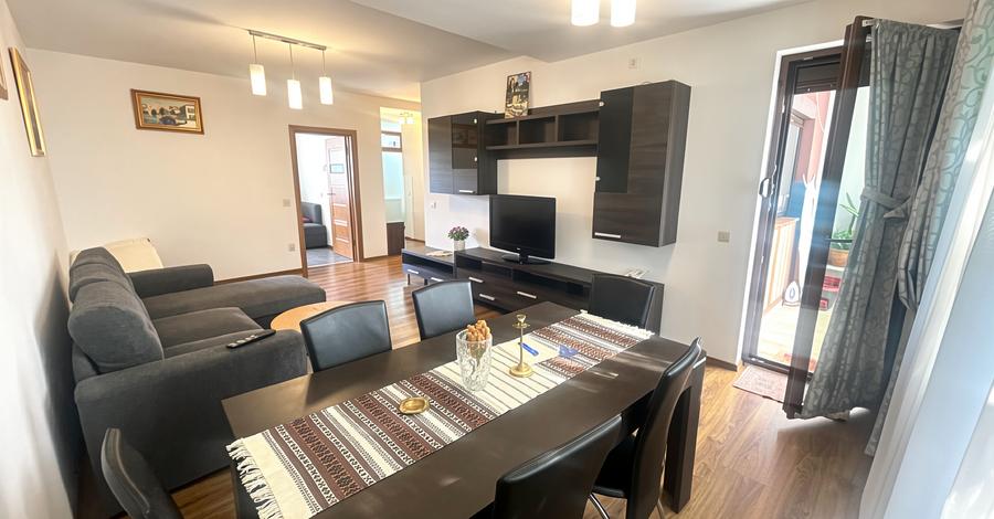 Apartament cu 2 camere decomandat în Drumul Taberei