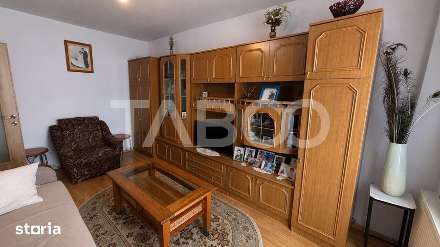 Apartament cu 2 camere decomandat în Mihai Viteazul