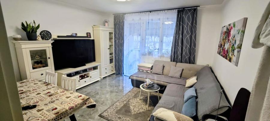 Apartament cu 3 camere decomandat, mobilat în Gheorgheni