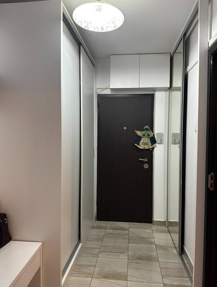 Apartament cu 3 camere decomandat în Drumul Taberei