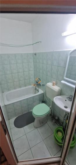 Garsonieră în Girocului