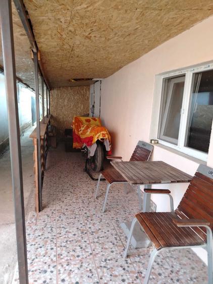 Casă cu 4 camere în Exterior Vest