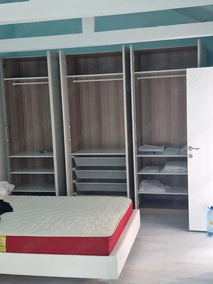 Casă cu 3 camere în Palazu Mare
