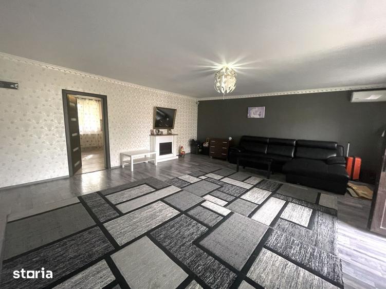 Casă cu 4 camere cu Teren 603 Mp în Petrăchioaia