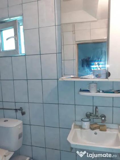 Casă cu 6 camere cu Teren 5165 Mp în Beștepe