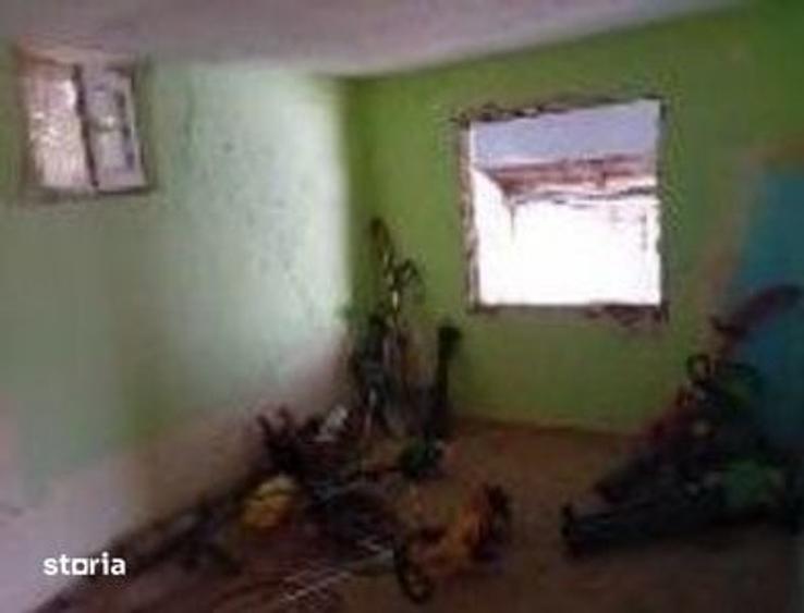 Casă cu 3 camere cu Teren 281 Mp în Central