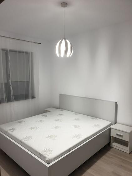 Apartament cu 2 camere semidecomandat în Giroc