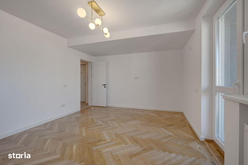 Apartament cu 3 camere decomandat în Universitate