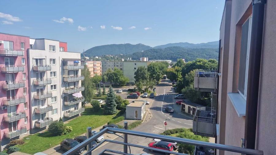 Apartament cu 2 camere decomandat în Bartolomeu