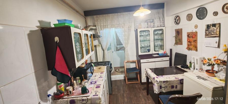Apartament cu 3 camere decomandat în Energiei
