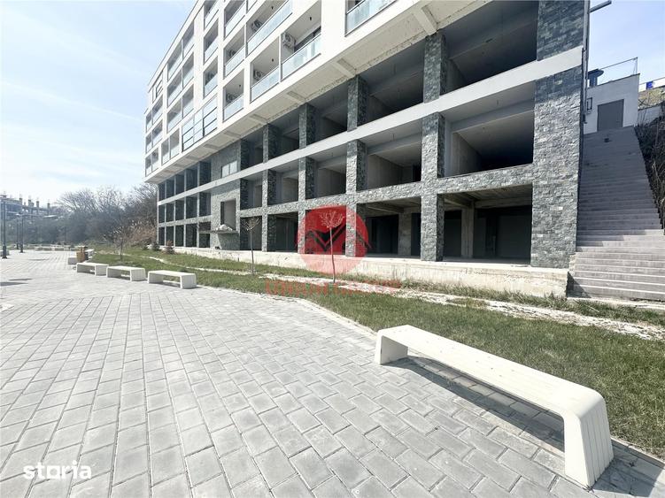 Spațiu comercial, de 250 mp, în Nord