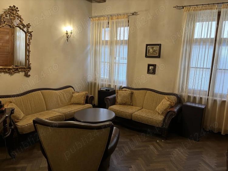 Apartament cu 2 camere semidecomandat în Centrul Istoric