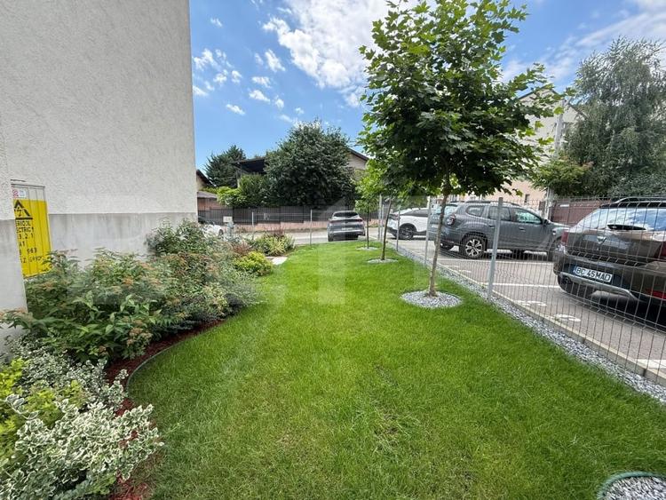 Apartament cu 3 camere decomandat, mobilat în Păcurari
