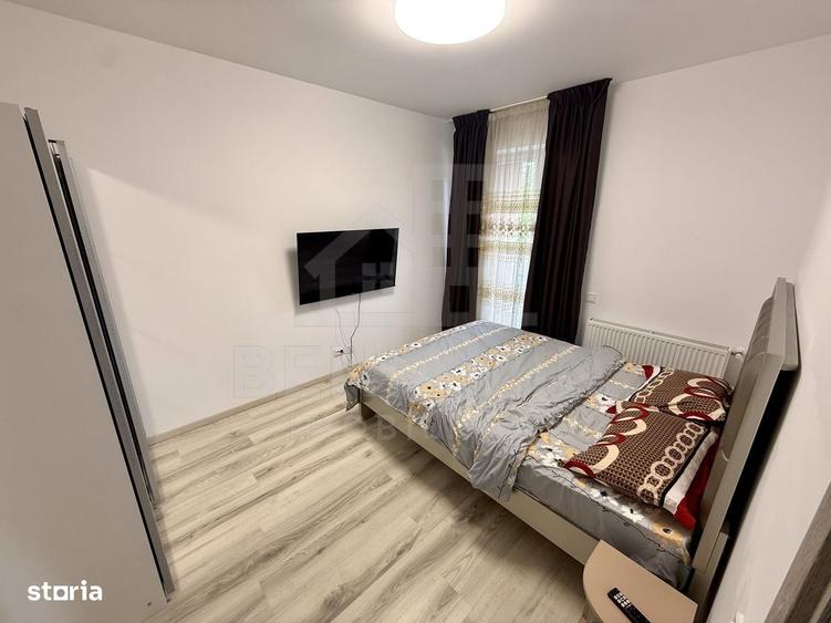 Apartament cu 3 camere semidecomandat în Făcăi