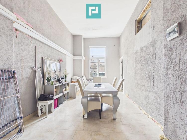 Apartament cu 4 camere semidecomandat în Central
