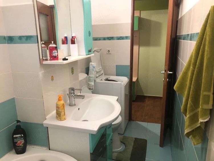 Apartament cu 2 camere semidecomandat în Dâmbovița