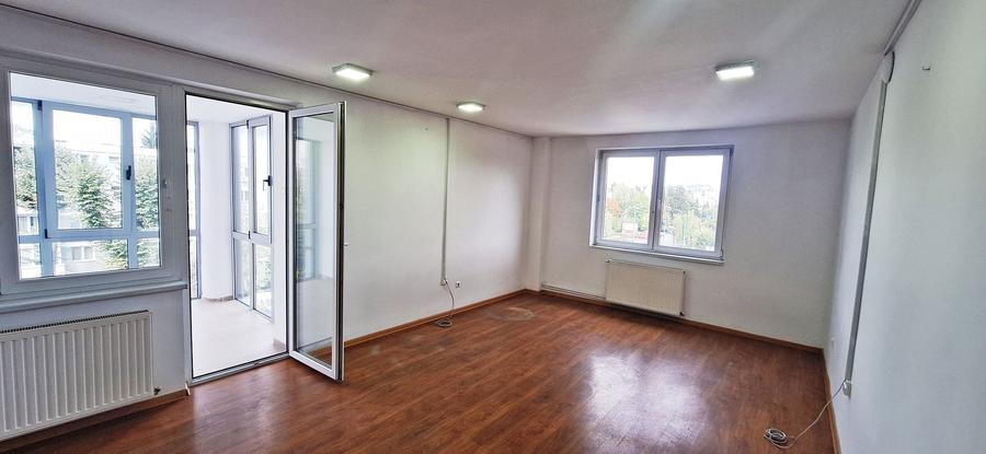 Birou, de 70 mp, în Centrul Civic