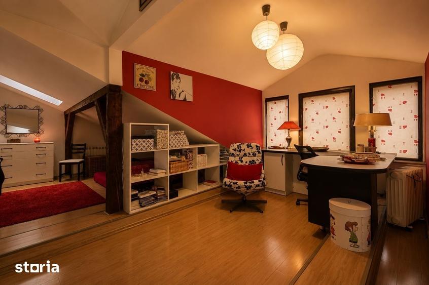 Casă cu 6 camere cu Teren 280 Mp în Bucureștii Noi