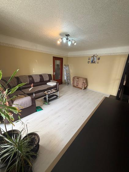 Vanzare apartament 3 camere zona 13 septembrie - 9