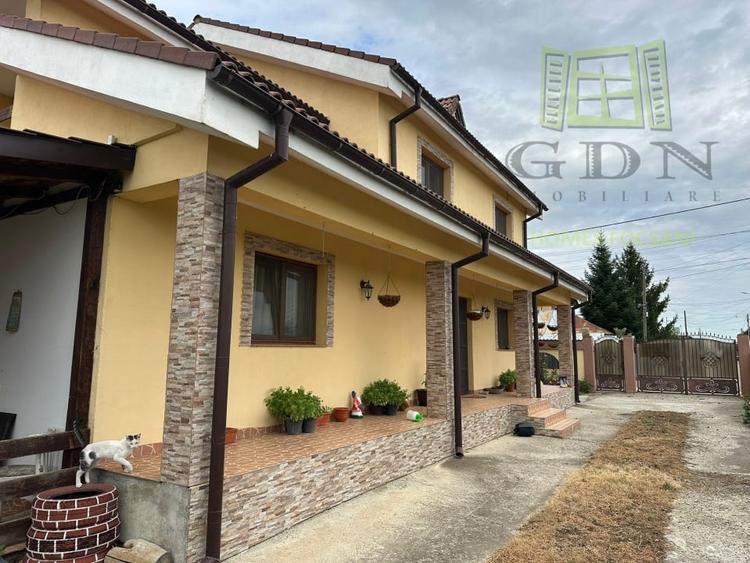 Casă individuală cu 5 camere cu Canalizare în Bahne
