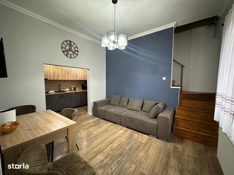 Casă cu 4 camere cu Teren 482 Mp în Central