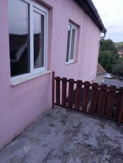 Casă cu 4 camere cu Teren 500 Mp în Central