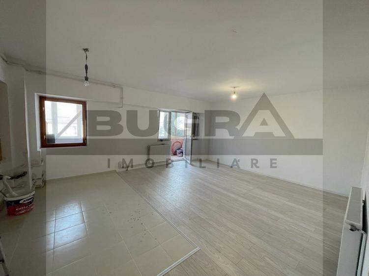 Apartament cu 3 camere decomandat în Baciu