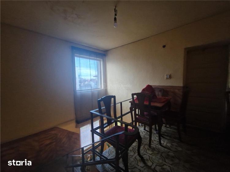 Casă cu 5 camere cu Teren 430 Mp în Central