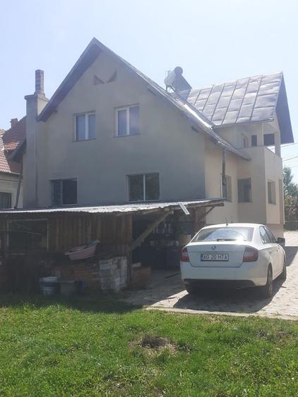 Casă cu 3 camere în Valea Mare