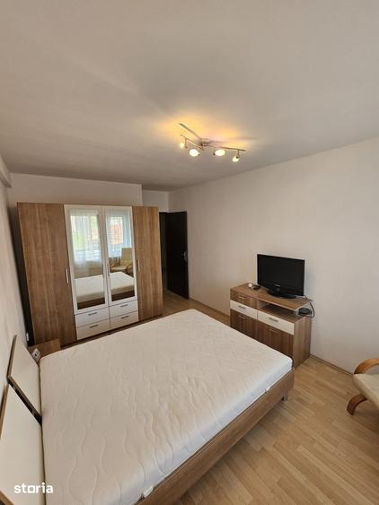 Apartament cu 2 camere decomandat în Dâmbul Rotund