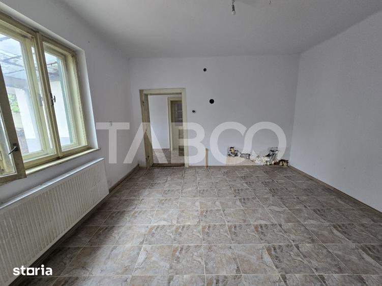 Casă cu 5 camere decomandat cu Teren 412 Mp în Terezian