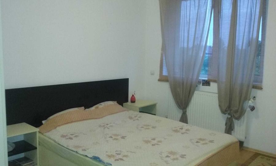 Casă cu 4 camere în Săftica