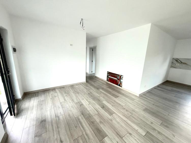Casă cu 4 camere cu Teren 400 Mp în Hemeiuș