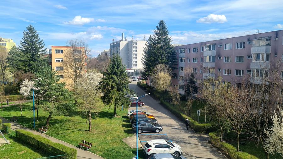Apartament cu 2 camere semidecomandat, mobilat în Gării