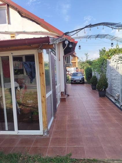 Casă individuală cu 3 camere cu Canalizare în Nord-Est