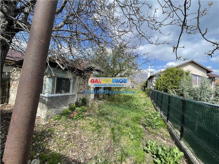 Teren Construcții intravilan de 3021 mp, în Bărcănești