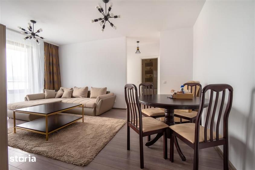 Apartament cu 3 camere semidecomandat, mobilat în Între Lacuri