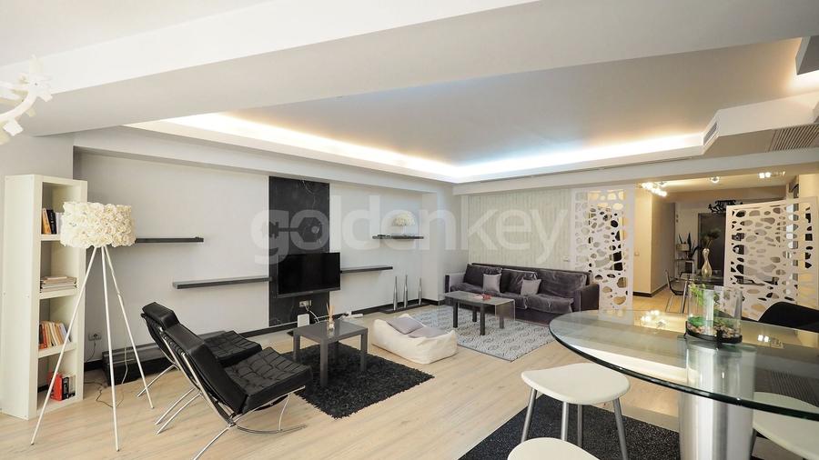 Apartament cu 3 camere semidecomandat în Herăstrău