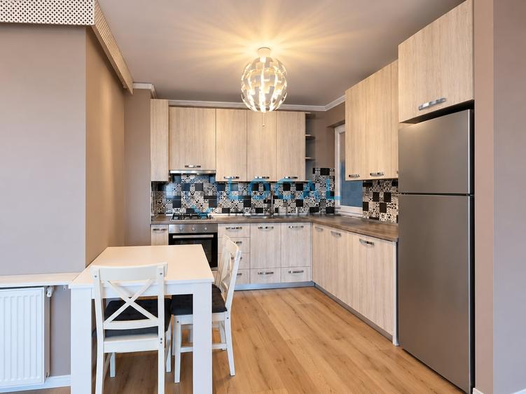 Apartament cu 2 camere semidecomandat, mobilat în Bună Ziua
