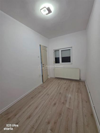 Apartament cu 3 camere semidecomandat în Micro 9