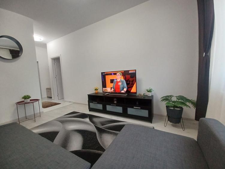 Garsonieră decomandată în Central