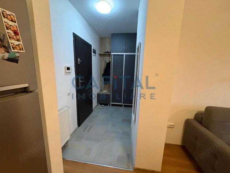 Apartament cu 2 camere semidecomandat, mobilat în Sopor