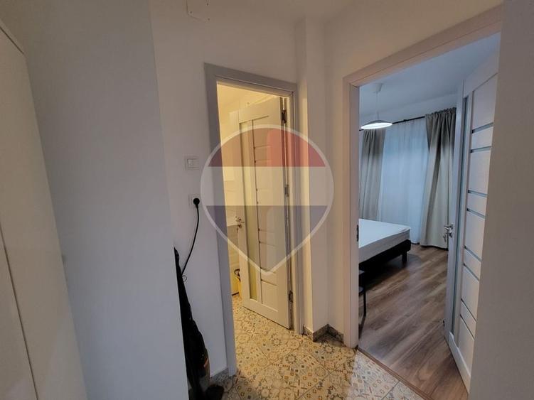 Apartament cu 2 camere semidecomandat, mobilat în Moșilor