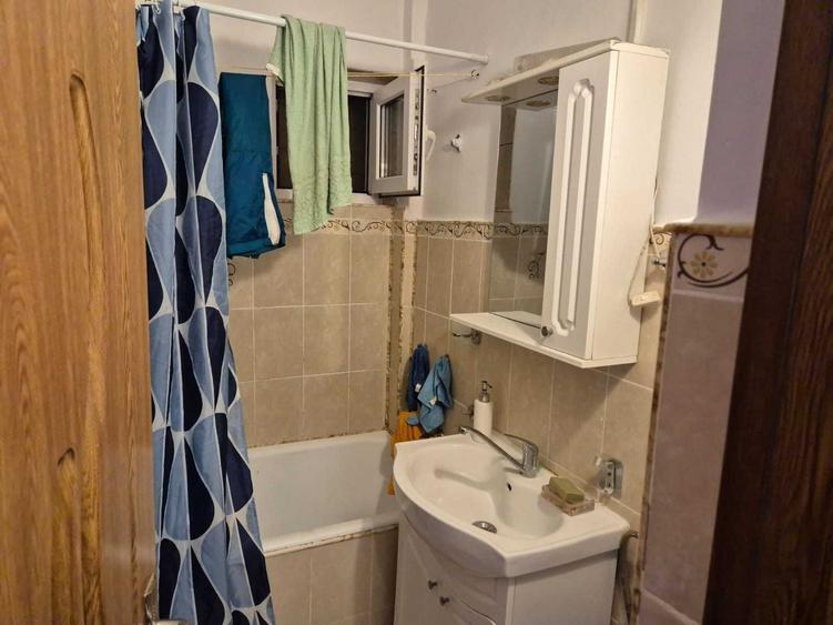 Apartament cu 2 camere semidecomandat în Exterior Vest