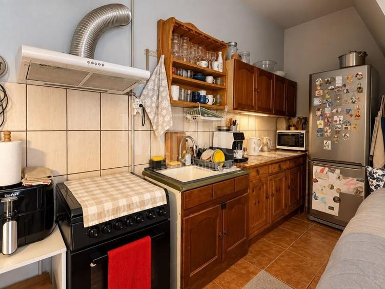 Apartament cu 3 camere semidecomandat în Central
