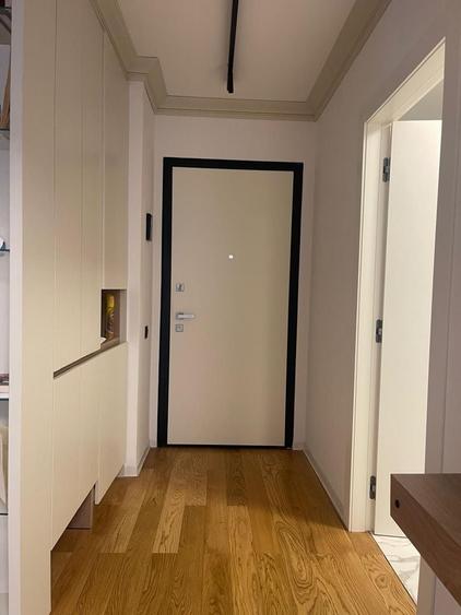 Apartament cu 3 camere semidecomandat, mobilat în Floreasca