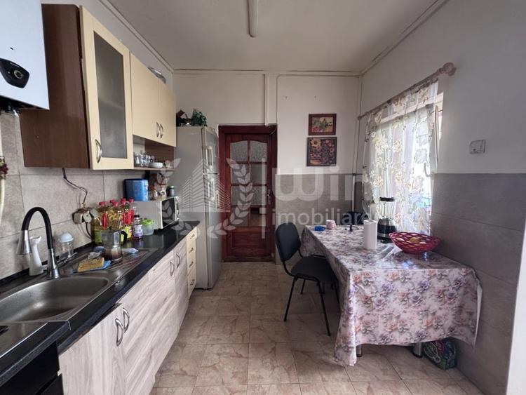 Apartament cu 2 camere semidecomandat, mobilat în Central — fotografia 3