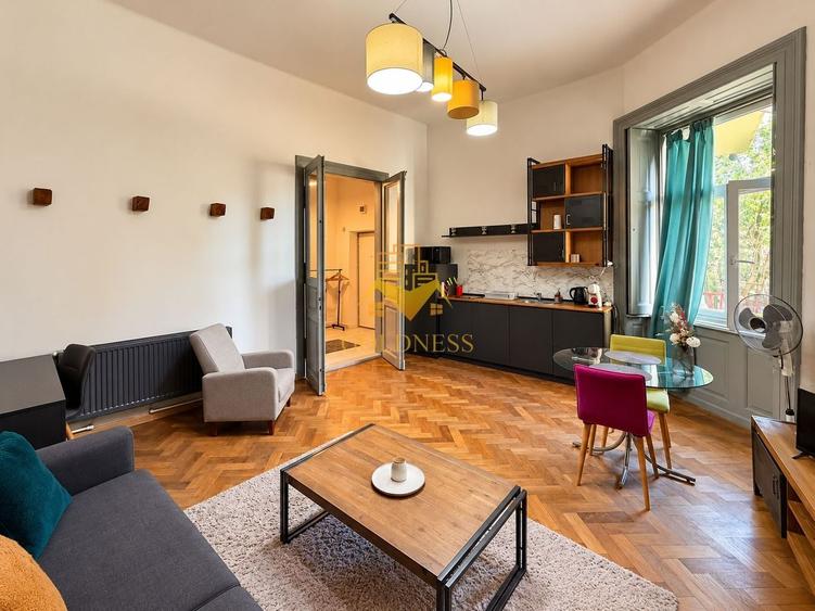 Apartament cu 2 camere semidecomandat, mobilat în Ultracentral