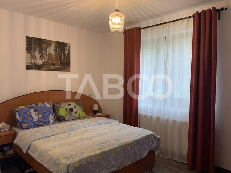Casă individuală cu 8 camere cu Teren 575 Mp în Porumbacu de Sus